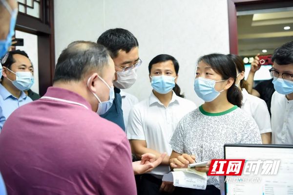湛江最新医保套现24小时微信方法分析(最方便真实的湛江医保卡提现套取微信方法)